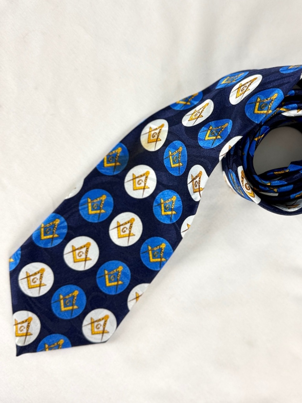 Vintage Masonic Lodge Logo Necktie Masons Blue Square and Compass Wide Tie
